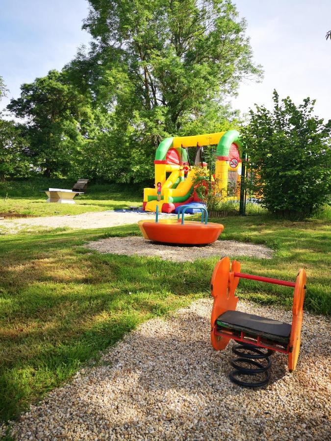 Camping Domaine De Mepillat Saint-Nizier-le-Bouchoux Εξωτερικό φωτογραφία